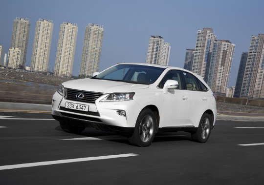 미국 자동차 전문 평가기관 켈리 블루북이 선정한 '2015 최고 잔존가치상'에서 하이브리드 SUV 부문 1위를 차지한 렉서스 RX 450h <한국도요타 제공>